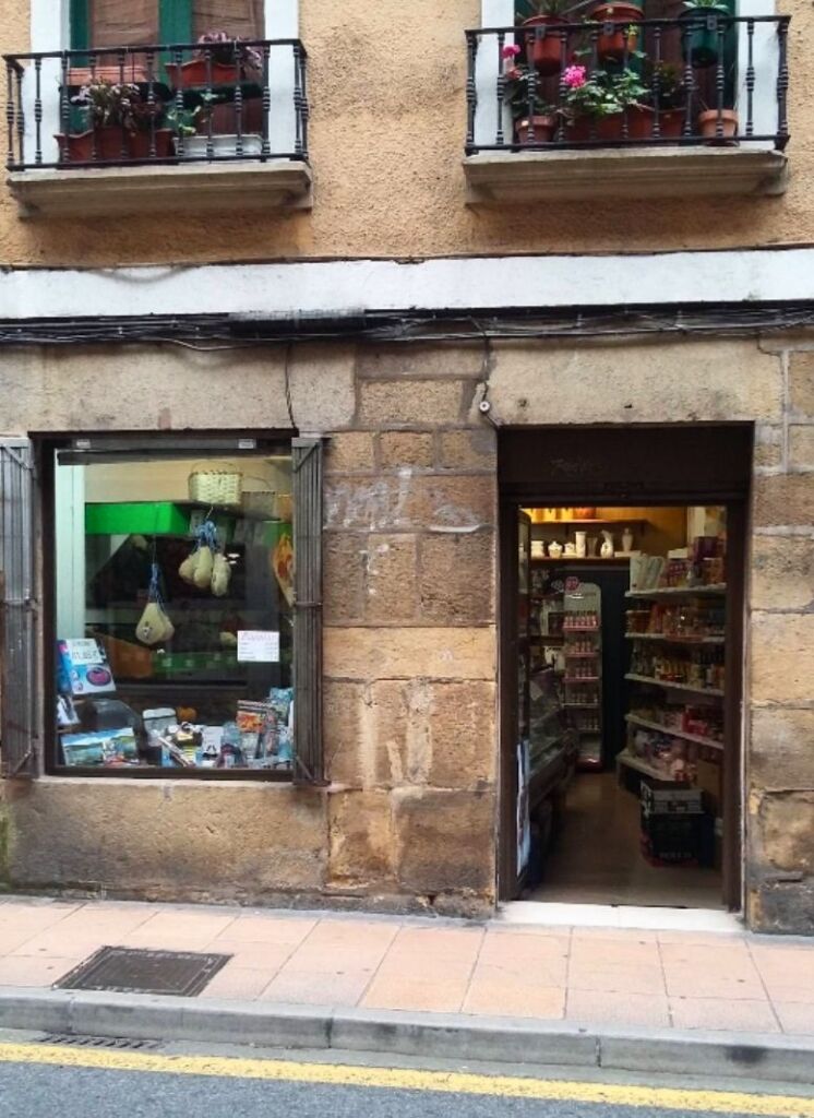 entrada tienda alimentacion eibar