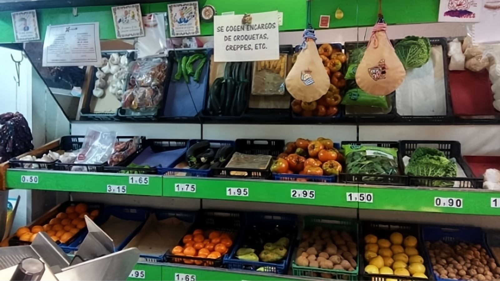 interior de tienda de alimentación en Eibar